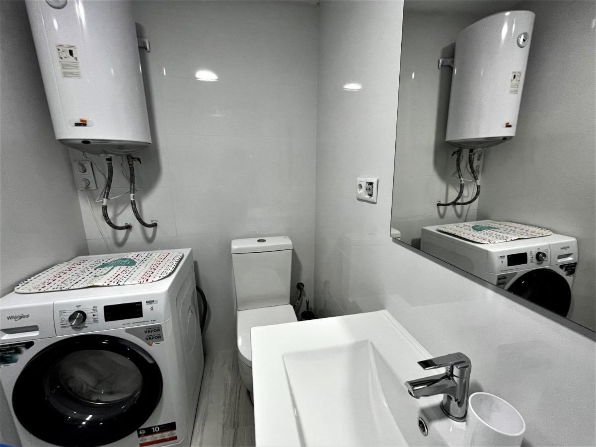Ver853 - Estudio Con Terraza Vistas Al Mar, Piscina, Playa, Centro 토레몰리노스 외부 사진